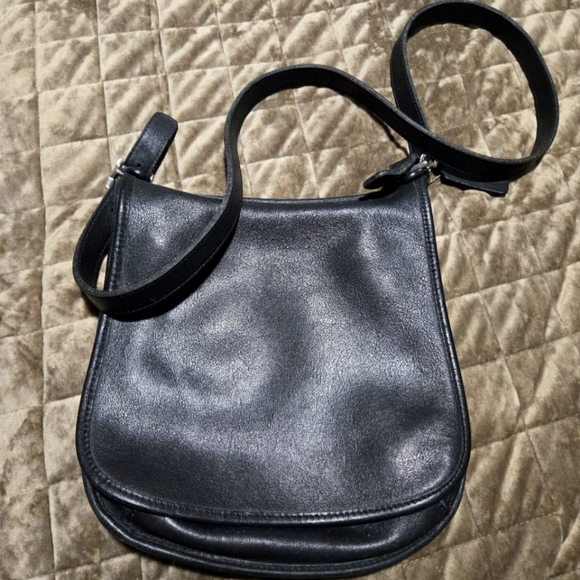 Vintage Coach leather Hippie Flap Bag Crossbody Saddle Purse in Black Style 9135 - Picture 2 of 8